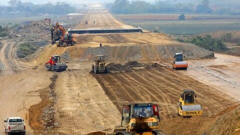 Quảng Ninh sẽ sử dụng cát biển để làm nền đường giao thông