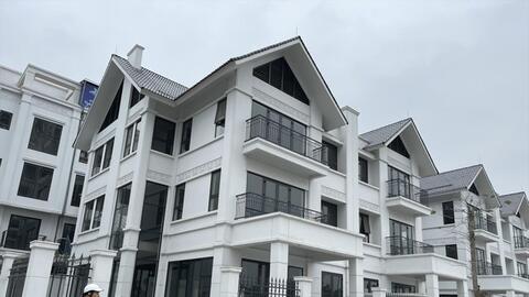 Thị trường bất động sản Hà Nội: Ảo giá, ảo giao dịch