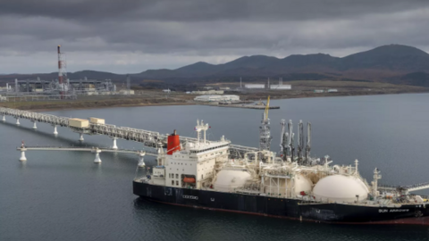 Ngành dầu mỏ Mỹ hưởng lợi lớn từ lệnh trừng phạt Nga