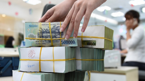 Lãi suất liên ngân hàng tăng vọt, đâu là nguyên nhân?