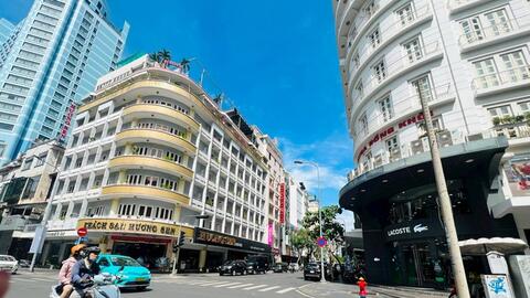 Hết thời ngủ đông, các thương hiệu trở lại “giành nhau” thuê mặt bằng trung tâm Tp.HCM