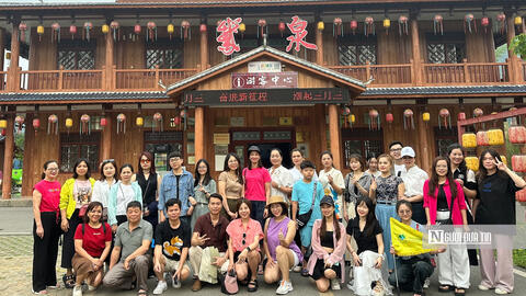 Cao Bằng: "Hút" khách vì tour du lịch xuyên biên giới