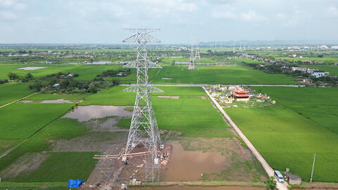 Bộ Giao thông vận tải yêu cầu các đơn vị liên quan hỗ trợ triển khai dự án đường dây 500kV mạch 3