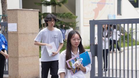 9 thí sinh bị đình chỉ ở buổi thi môn tổ hợp