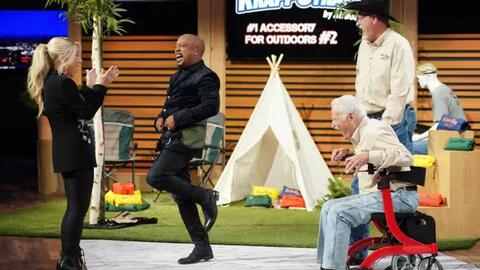 Shark Tank: Cụ ông 82 tuổi, phải ngồi xe lăn, vẫn lên gọi vốn được 1,6 tỷ đồng nhờ bán được 4.000 sản phẩm mà không tốn một đồng marketing nào