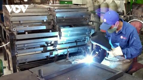 Thép nhập khẩu giá rẻ vẫn tăng, doanh nghiệp nội có nguy cơ mất thị trường