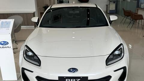 Lấy Subaru BRZ bây giờ tiết kiệm hơn 360 triệu so với người mua sớm: Giá giảm kỷ lục còn hơn 1,5 tỷ, bằng một nửa Z4