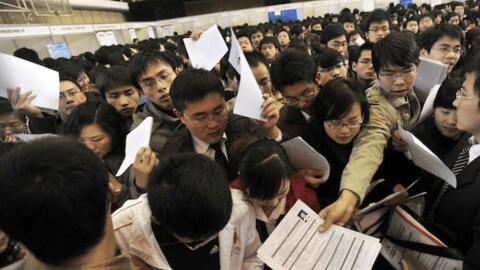 10 ngành học bị cảnh cáo "thẻ đỏ" vì tỷ lệ thất nghiệp cao, nhiều phụ huynh ngăn cấm nhưng học sinh cứ đâm đầu vào học