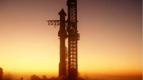 Chàng trai 'gắn động cơ tên lửa vào mọi thứ' thách thức Elon Musk: Bỏ dở đại học, từng làm ở công ty máy rửa bát và hiện là CEO công ty 3,5 tỷ USD