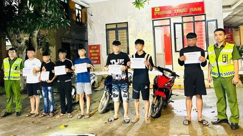 Quỳ Châu (Nghệ An): Bắt 8 thanh thiếu niên chặn xe, gây thương tích cho người dân
