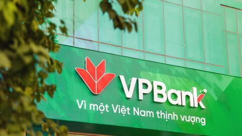 Một lãnh đạo VPBank vừa mua xong lượng lớn cổ phiếu VPB