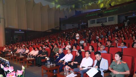 Khắc sâu tình dân tộc, nghĩa đồng bào, cùng vượt qua thiên tai