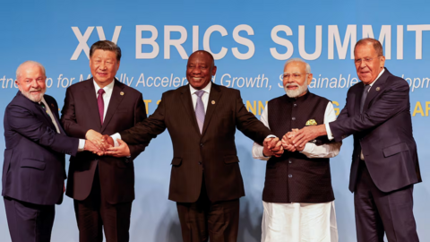 BRICS đứng trước thời điểm bước ngoặt khi các thành viên "đồng sàng dị mộng"