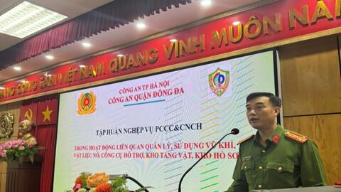 Tập huấn nghiệp vụ phòng cháy, chữa cháy cho cán bộ, chiến sĩ