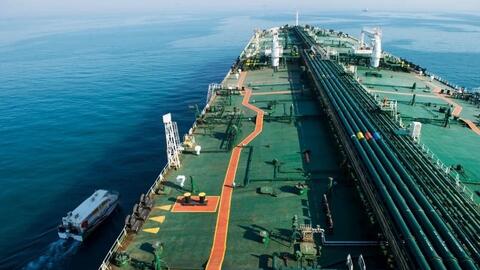 Mỹ tăng cường trừng phạt, dầu thô từ quốc gia thành viên OPEC chảy sang khách hàng lớn nhất trong BRICS bị chặn đứng, giá tăng vọt