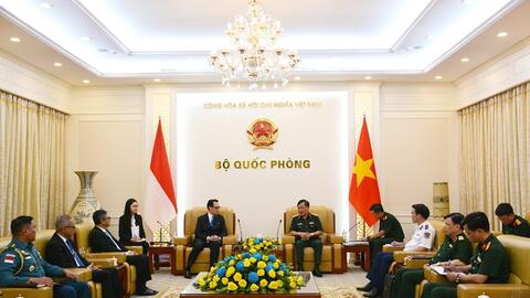 Thượng tướng Hoàng Xuân Chiến tiếp Thứ trưởng Bộ Ngoại giao Indonesia