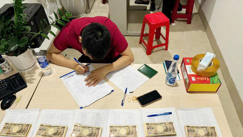 Hải quan bắt giữ 690 tờ mệnh giá 10.000 tiền Yên Nhật vận chuyển trái phép