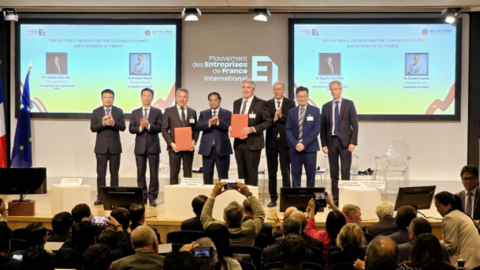 Ứng dụng công nghệ năng lượng xanh và pin nhiên liệu trong các hoạt động hàng hải