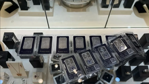 Giá bạc hôm nay 14/6/2025: Bạc phục hồi