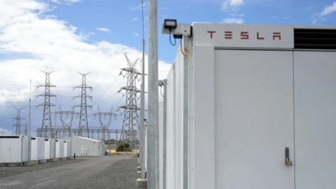 Tesla xây trạm lưu trữ năng lượng lưới điện đầu tiên tại Trung Quốc