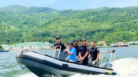 Buôn lậu qua tuyến đường biển chiếm 53,2% số vụ vi phạm