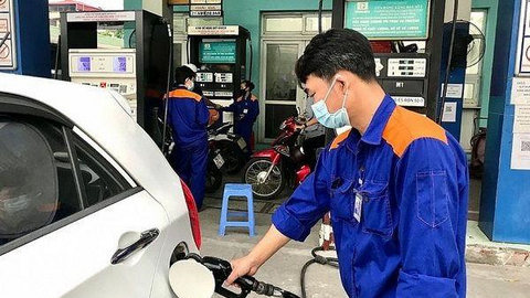 Giá xăng dầu hôm nay 14/07/2025: Xăng có thể giảm trong tuần mới