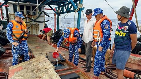 Quyết liệt đấu tranh với tội phạm trên biển