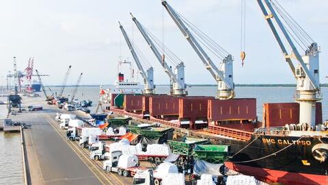 Những nghị quyết mở đại lộ phát triển xuất nhập khẩu