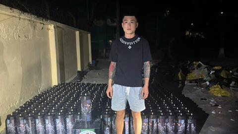 Đồn biên phòng Cửa khẩu Hoành Mô bắt giữ đối tượng vận chuyển 384 bình khí N20