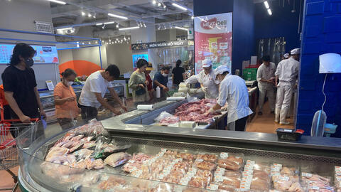 Đảm bảo nguồn cung hàng hoá cho người dân trong mưa bão