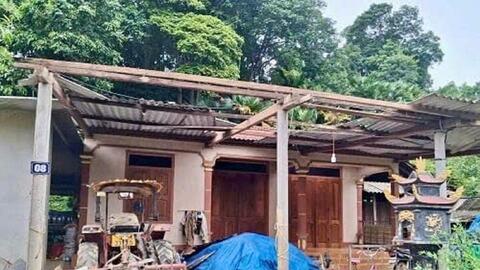 Hàng chục nhà dân ở xã biên giới Hà Tĩnh bị tốc mái do hoàn lưu bão số 3