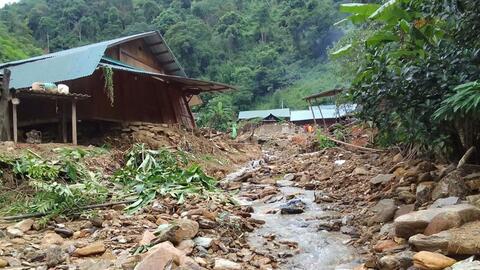 Những hình ảnh xót xa ở bản biên giới Nghệ An sau lũ quét