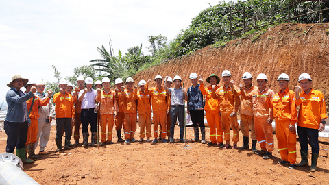 Động viên lực lượng hỗ trợ thi công dự án đường dây 500kV Lào Cai – Vĩnh Yên