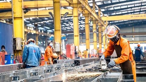 Thủ tướng yêu cầu đẩy mạnh tái cơ cấu công nghiệp để tăng trưởng kinh tế