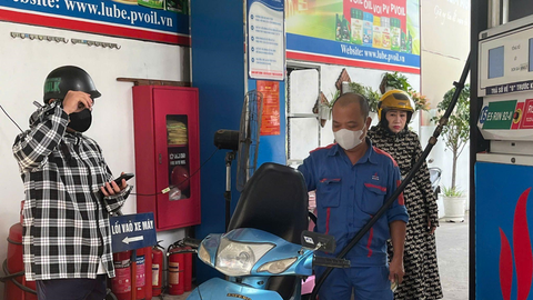 Giá xăng dầu hôm nay 08/08/2025: Giá xăng dầu tăng giảm trái chiều