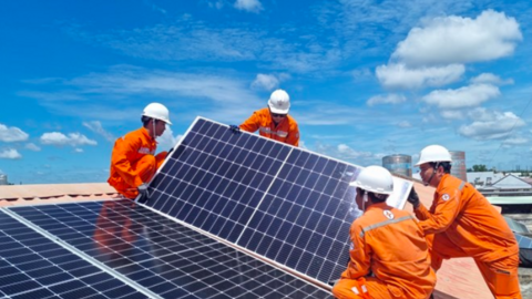 Điện mặt trời mái nhà: Giải pháp thông minh cho túi tiền người tiêu dùng