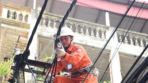 Bảo đảm cung ứng điện an toàn