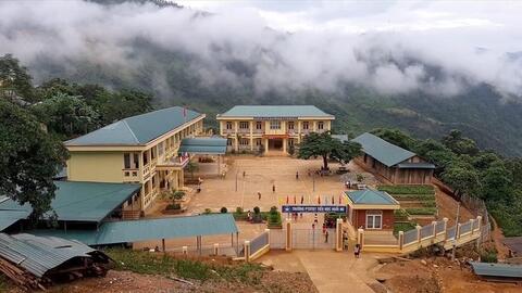 Chung tay xây trường học nơi vùng biên