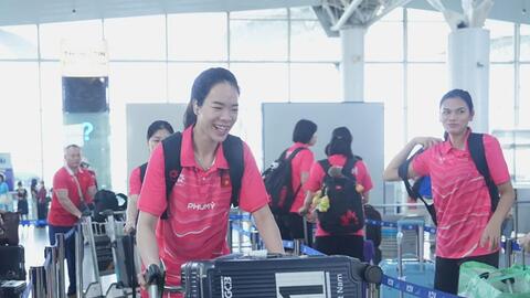 Đội tuyển bóng chuyền nữ Việt Nam lên đường dự giải thế giới