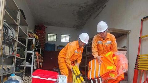 Ngành điện miền Bắc ưu tiên mọi nguồn lực khắc phục bão số 5