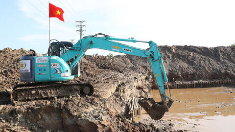 Chủ tịch EVNNPT kiểm tra tiến độ đường dây 500kV Hải Phòng – Thái Bình