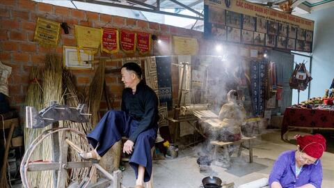 Dệt lanh Cán Tỷ: Nâng tầm thương hiệu thổ cẩm đồng bào Mông