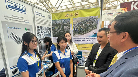 Tổ hợp công nghiệp: Hướng tới chuẩn quốc tế và chuỗi cung ứng toàn cầu