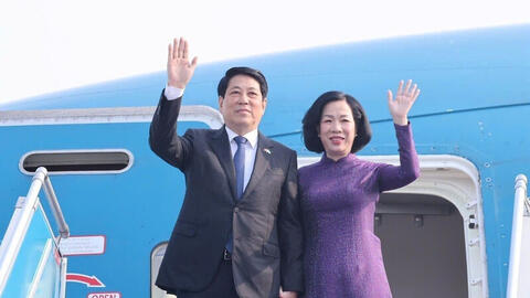 Chủ tịch nước lên đường dự khóa họp 80 Đại hội đồng Liên Hợp Quốc