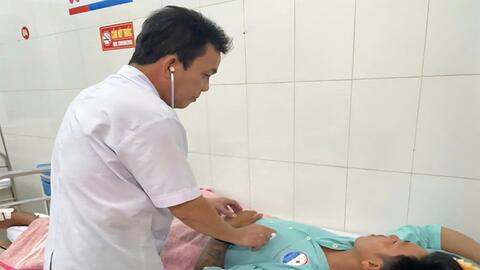 Bộ Y tế yêu cầu bảo đảm công tác khám, chữa bệnh không bị gián đoạn trong và sau bão số 10