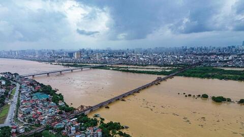 Hà Nội cảnh báo lũ trên các sông vượt báo động 1, nhiều sông trên báo động 3