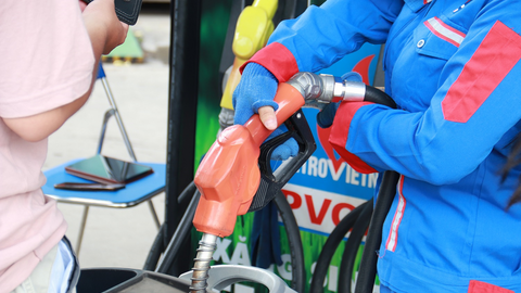 Giá xăng dầu hôm nay 06/10/2025: Hồi phục yết ớt