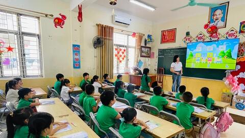 Học sinh Thái Nguyên bắt đầu trở lại trường học
