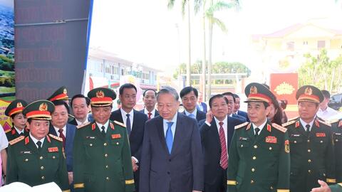 Tổng Bí thư Tô Lâm dự Lễ kỷ niệm 80 năm Ngày truyền thống Lực lượng vũ trang Quân khu 4