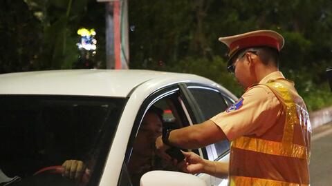 Hà Nội: Xử lý nghiêm vi phạm nồng độ cồn trong đêm